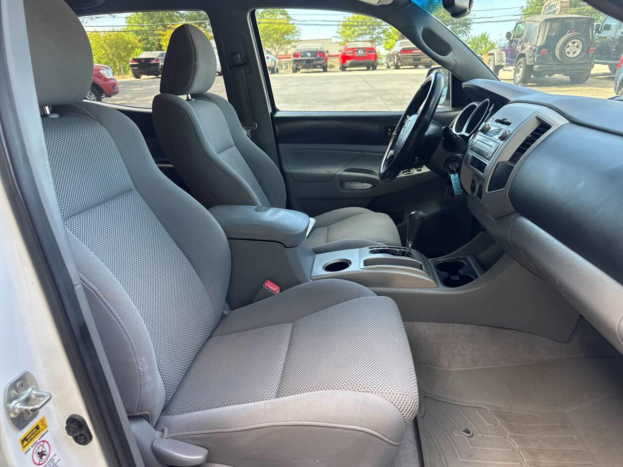 Used 2010 Toyota Tacoma PreRunner RWD image 13