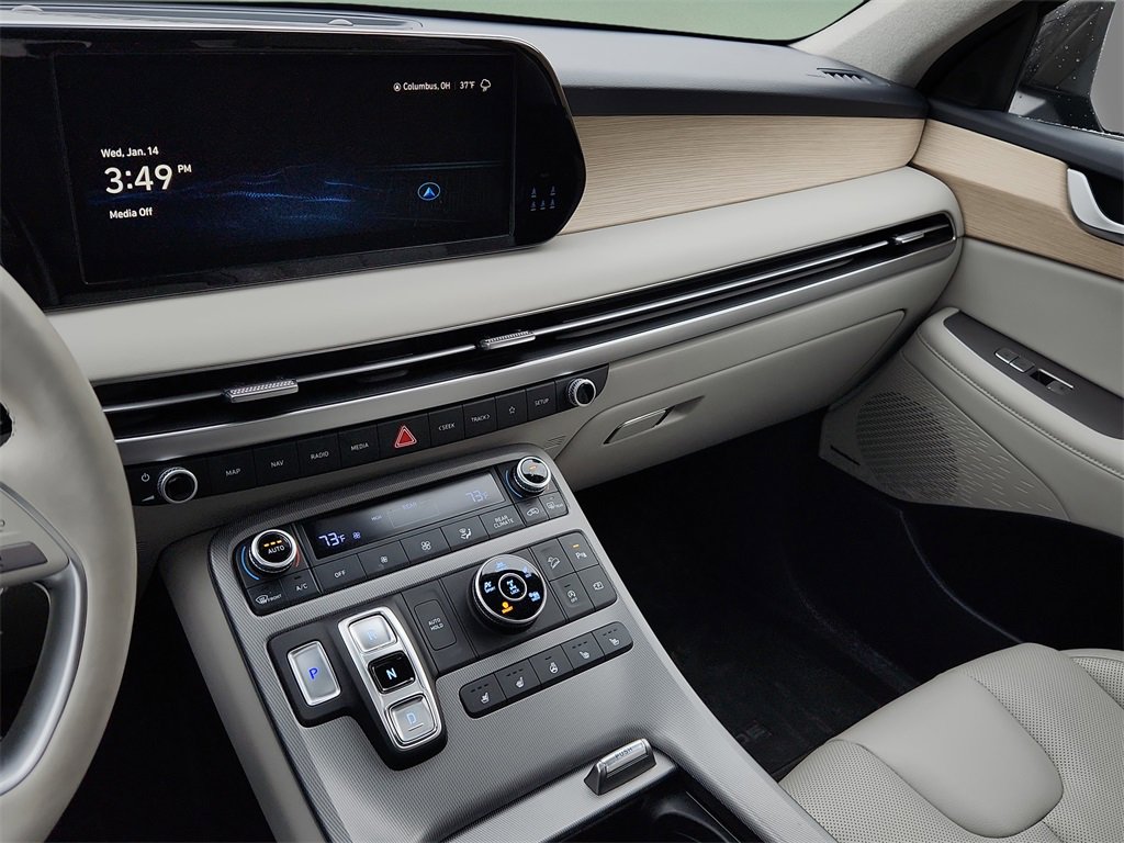 Used 2023 Hyundai Palisade Limited w/ Cargo Package image 23