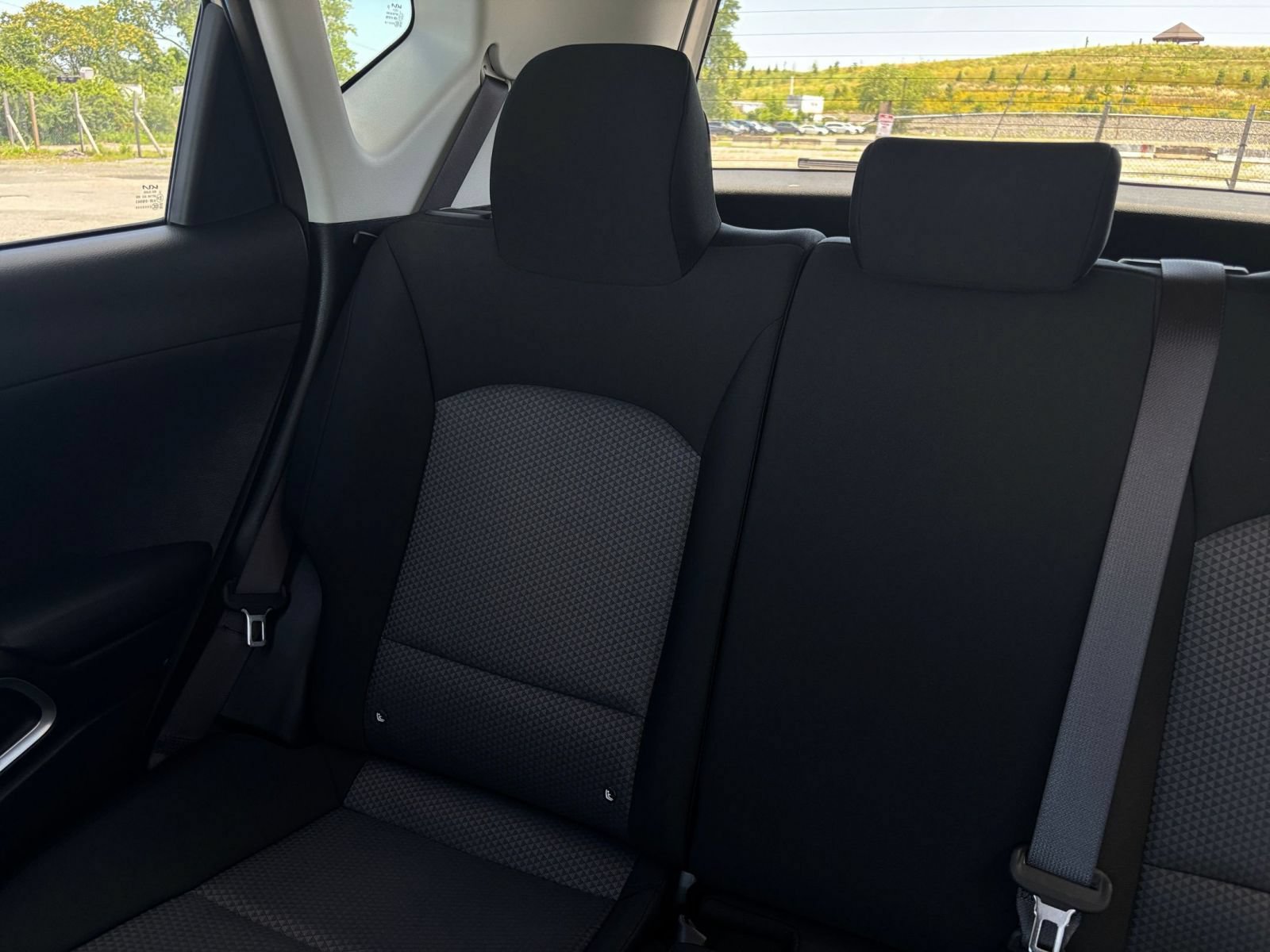 Used 2025 Kia Soul LX w/ LX Technology Package FWD image 34