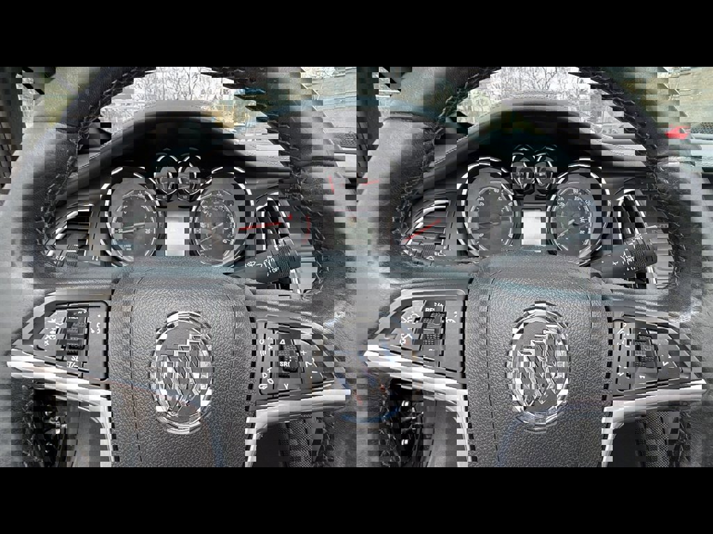 Used 2019 Buick Cascada Premium image 12