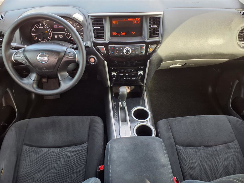 Used 2014 Nissan Pathfinder S image 4