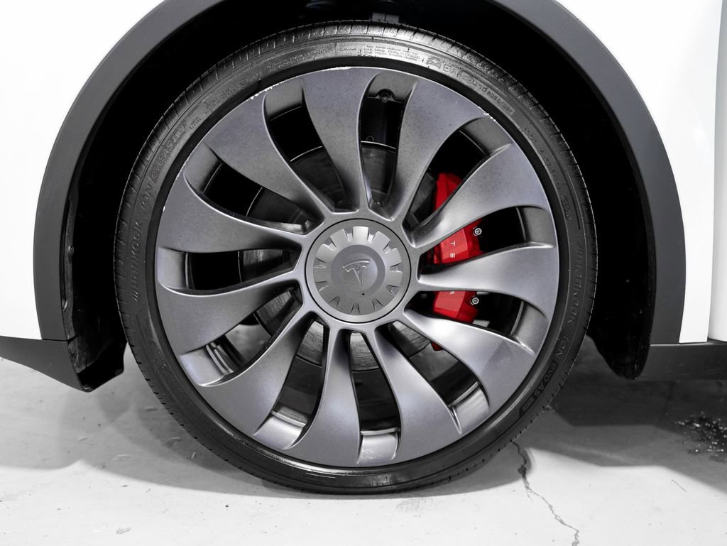 Used 2024 Tesla Model Y Performance AWD/4WD image 34