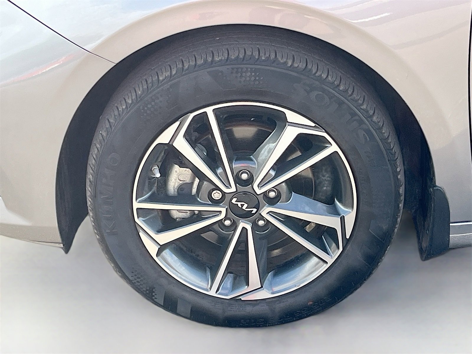 Used 2023 Kia Forte LXS image 29