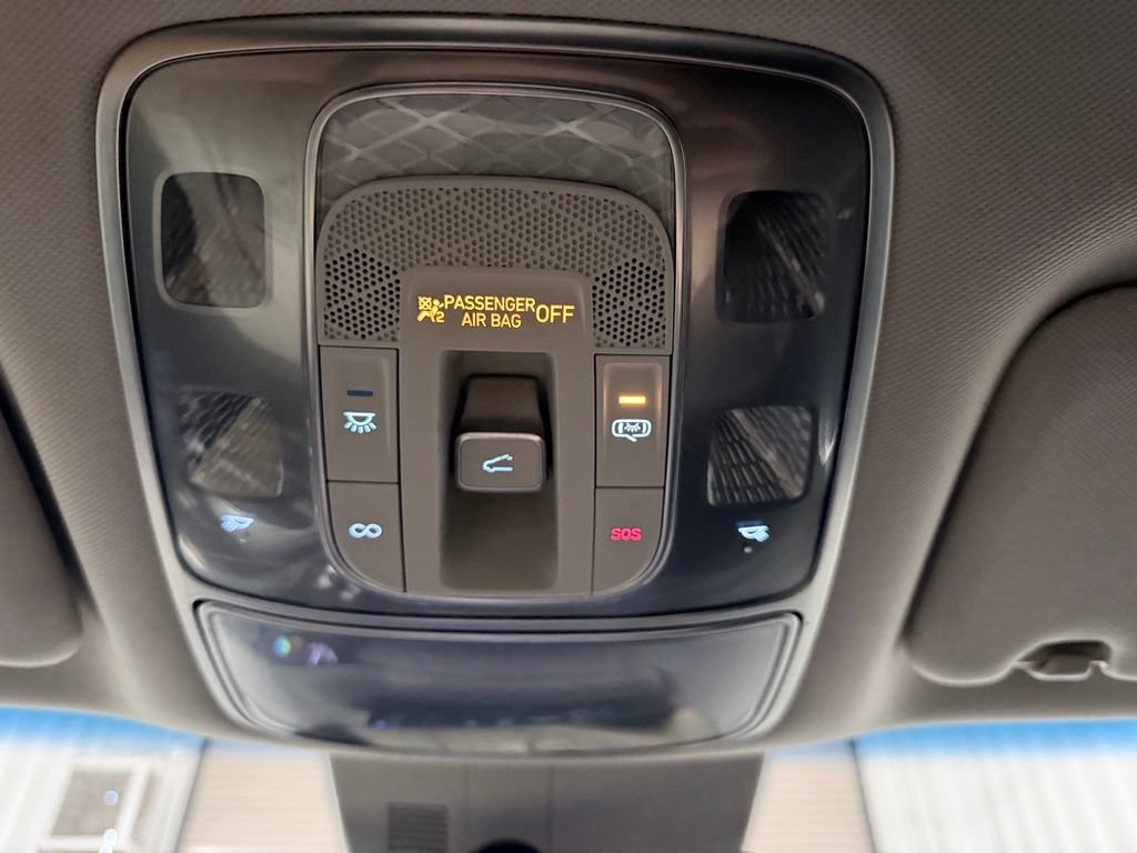 Used 2021 Genesis GV80 2.5T w/ Advanced Package 02 AWD/4WD image 27