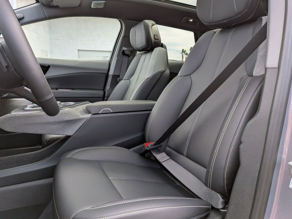 New 2026 Cadillac Optiq Luxury 1 RWD image 20