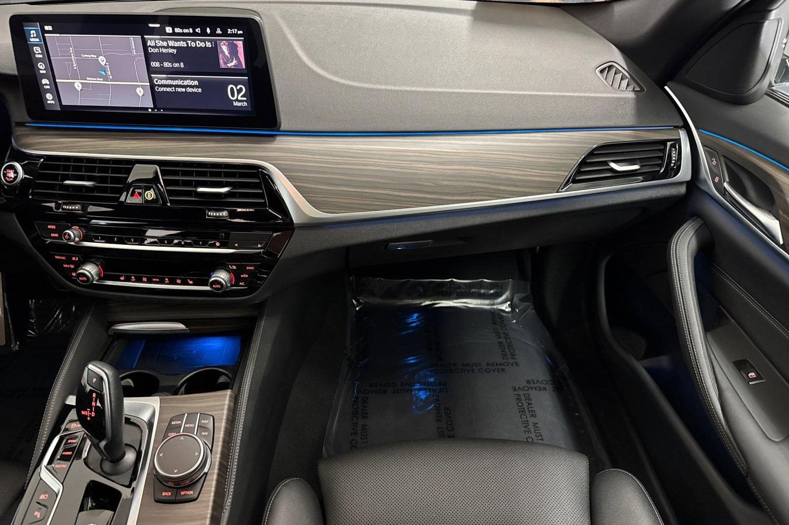 Certified 2023 BMW 530e w/ M Sport Package image 29