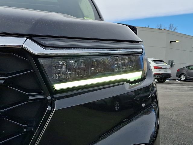 Used 2025 Honda Pilot Elite image 9