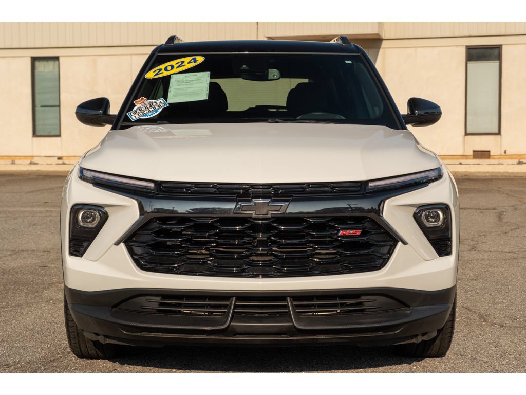 Used 2024 Chevrolet TrailBlazer RS w/ Convenience Package FWD image 3