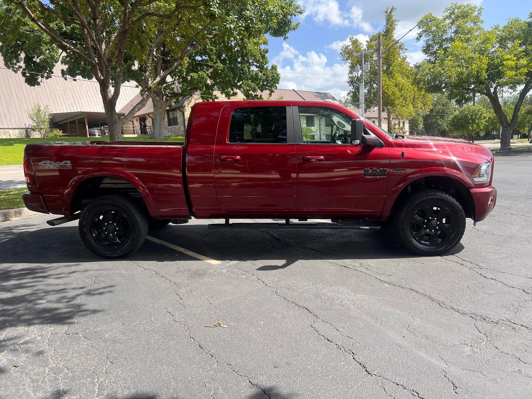 Used 2018 RAM 2500 Laramie w/ Sport Appearance Group image 4