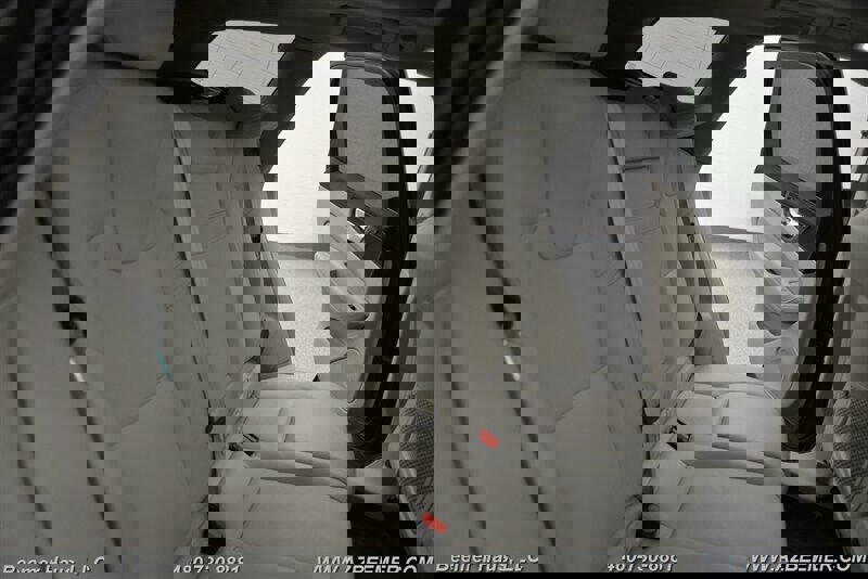 Used 2022 Volvo XC60 T8 Inscription Expression w/ Advanced Package image 24