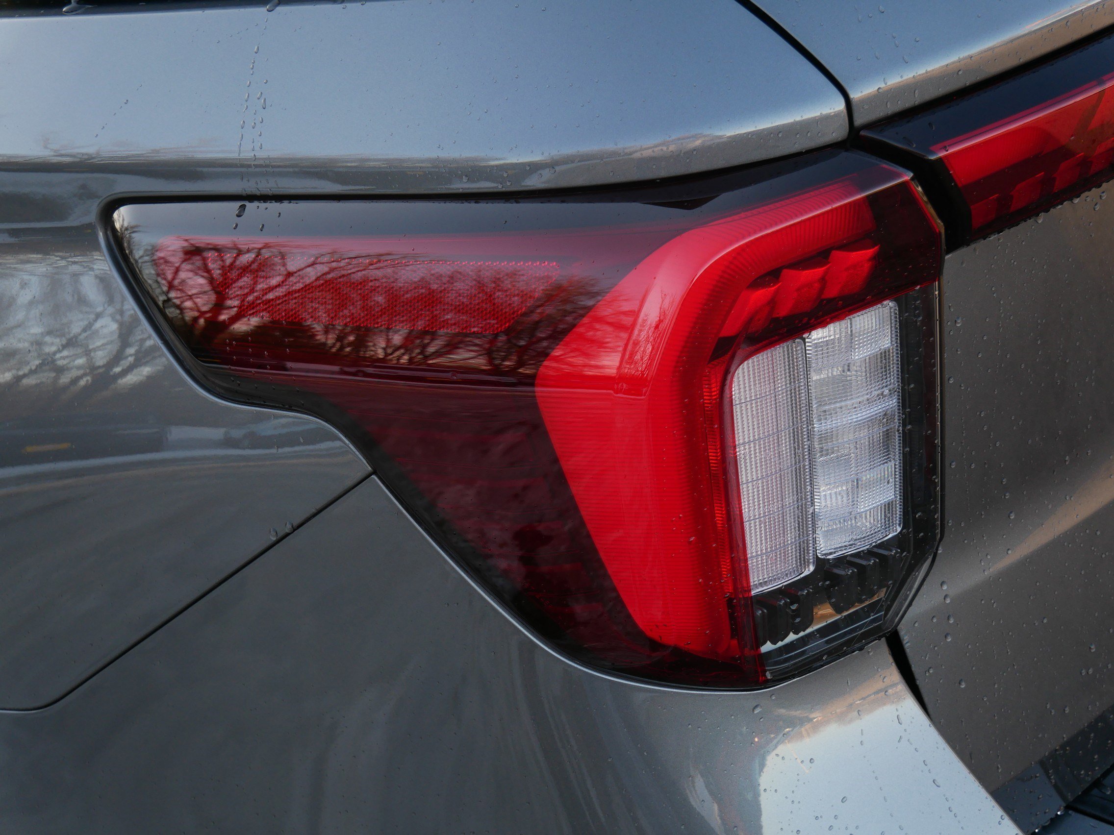 Used 2026 Ford Explorer ST-Line w/ ST-Line Street Pack image 17