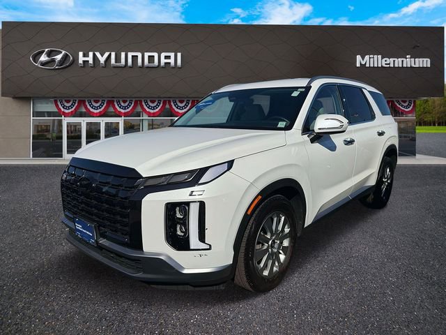 Used 2023 Hyundai Palisade SEL w/ Cargo Package image 4