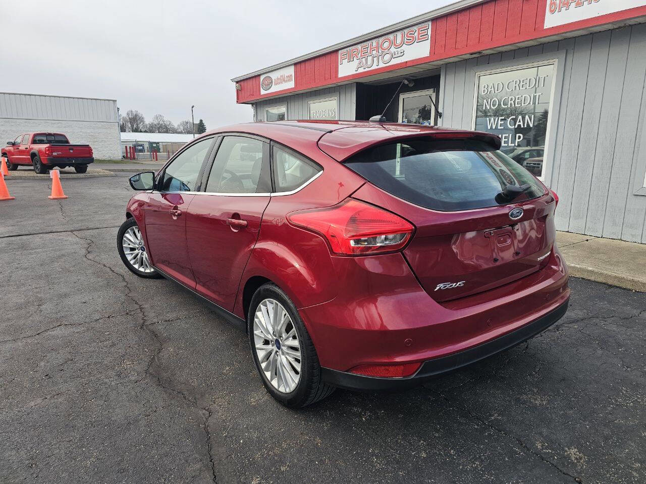 Used 2017 Ford Focus Titanium image 8