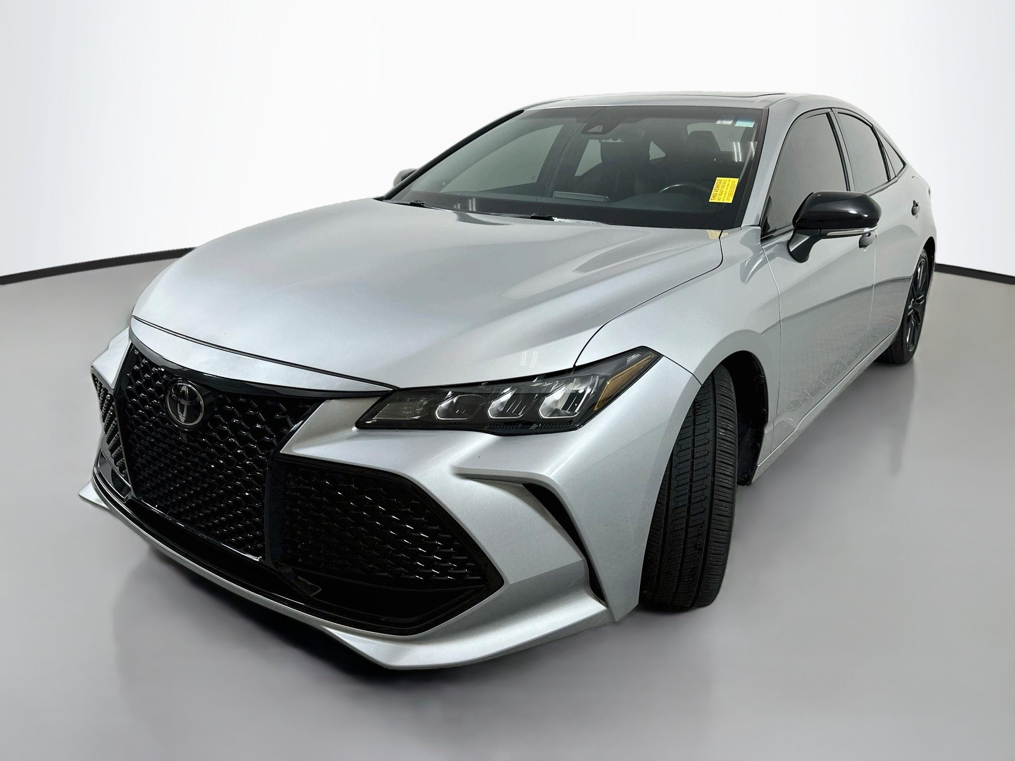 Certified 2021 Toyota Avalon XSE FWD image 3
