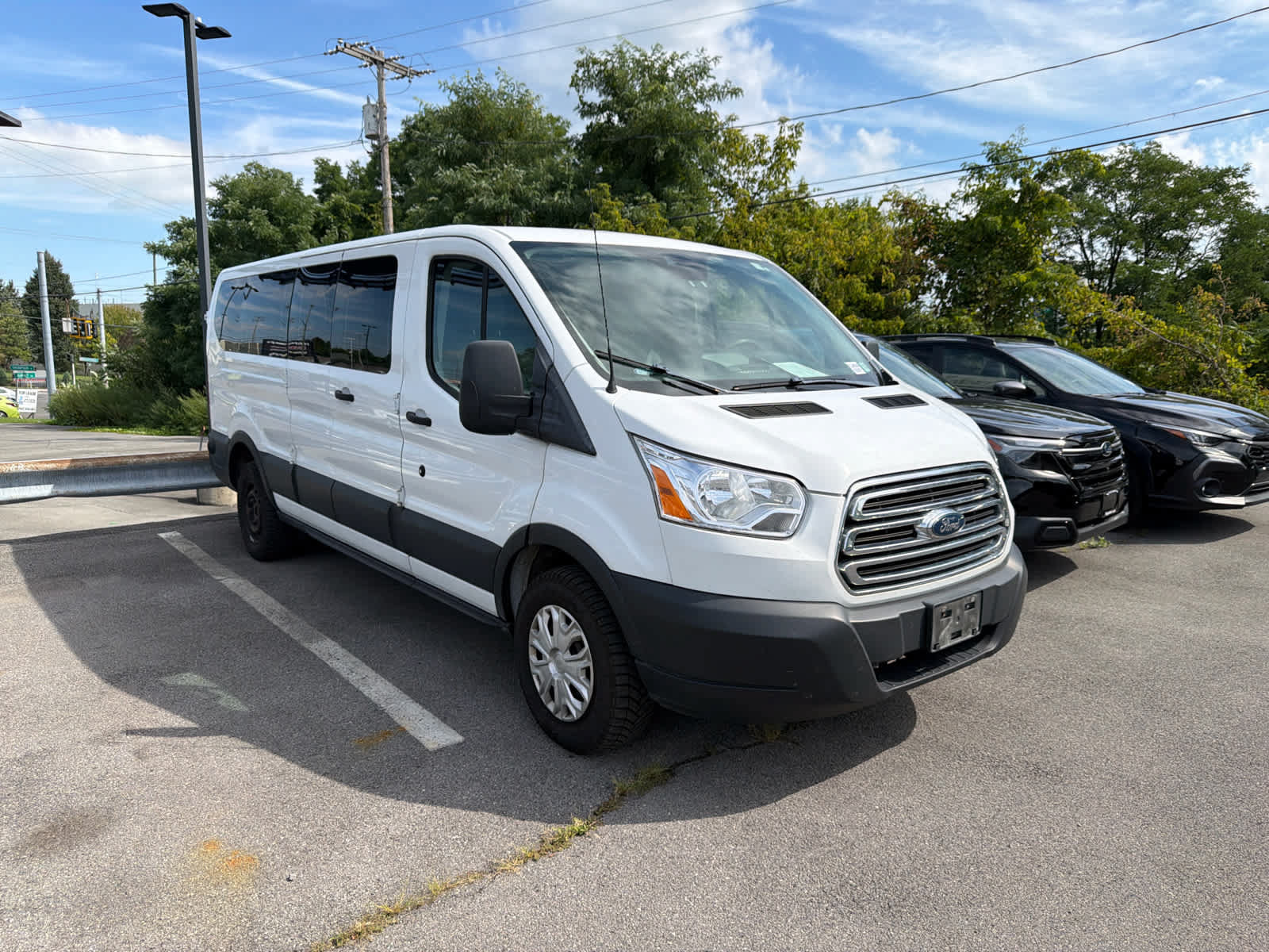 Used 2019 Ford Transit 350 XLT RWD image 12