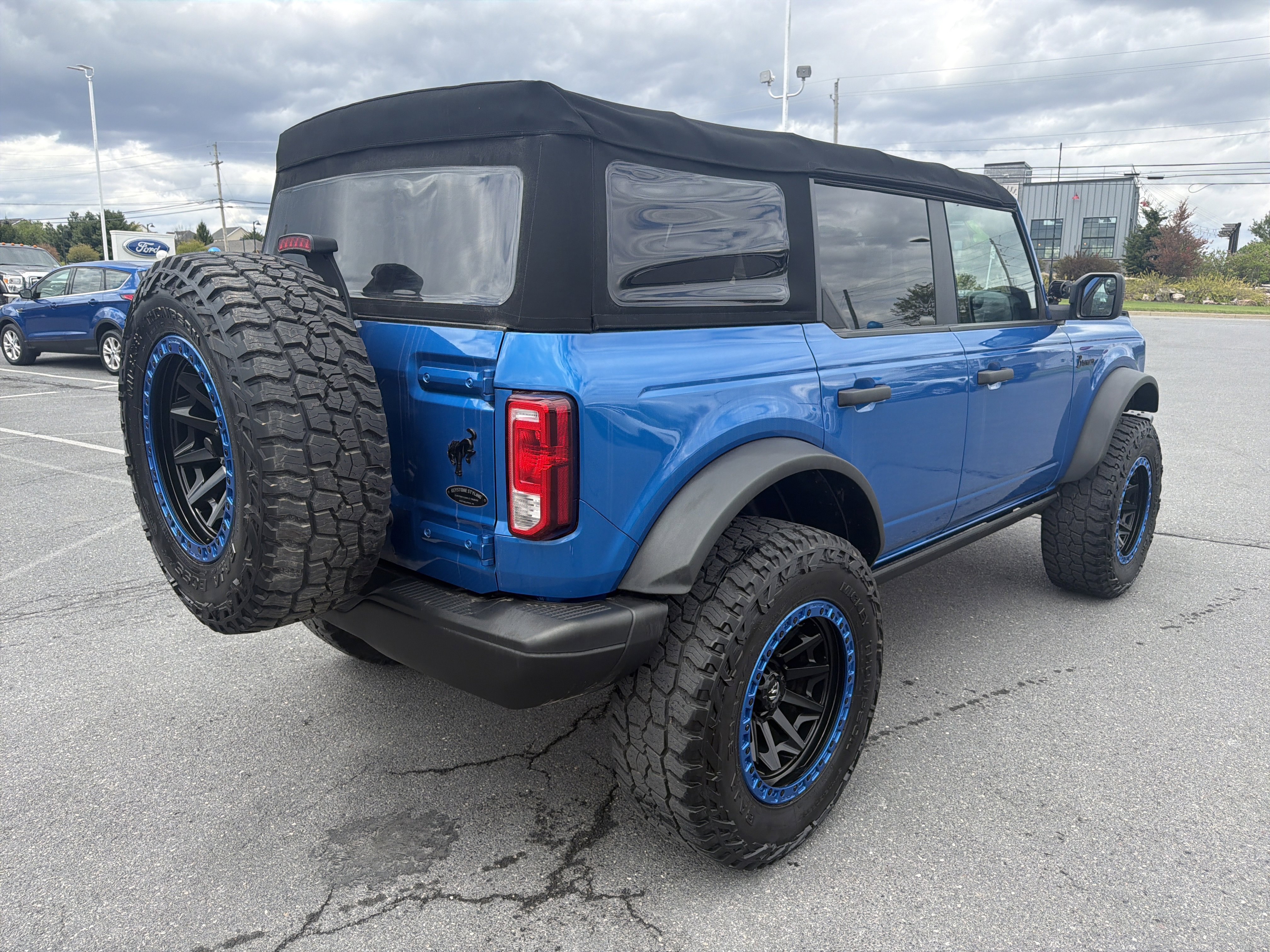 Used 2022 Ford Bronco Black Diamond AWD/4WD image 3