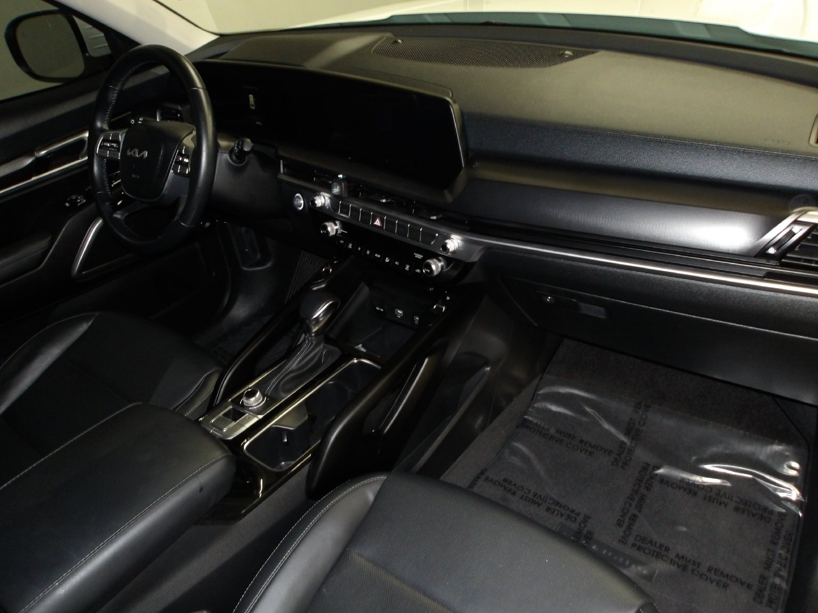 Used 2024 Kia Telluride S AWD/4WD image 14