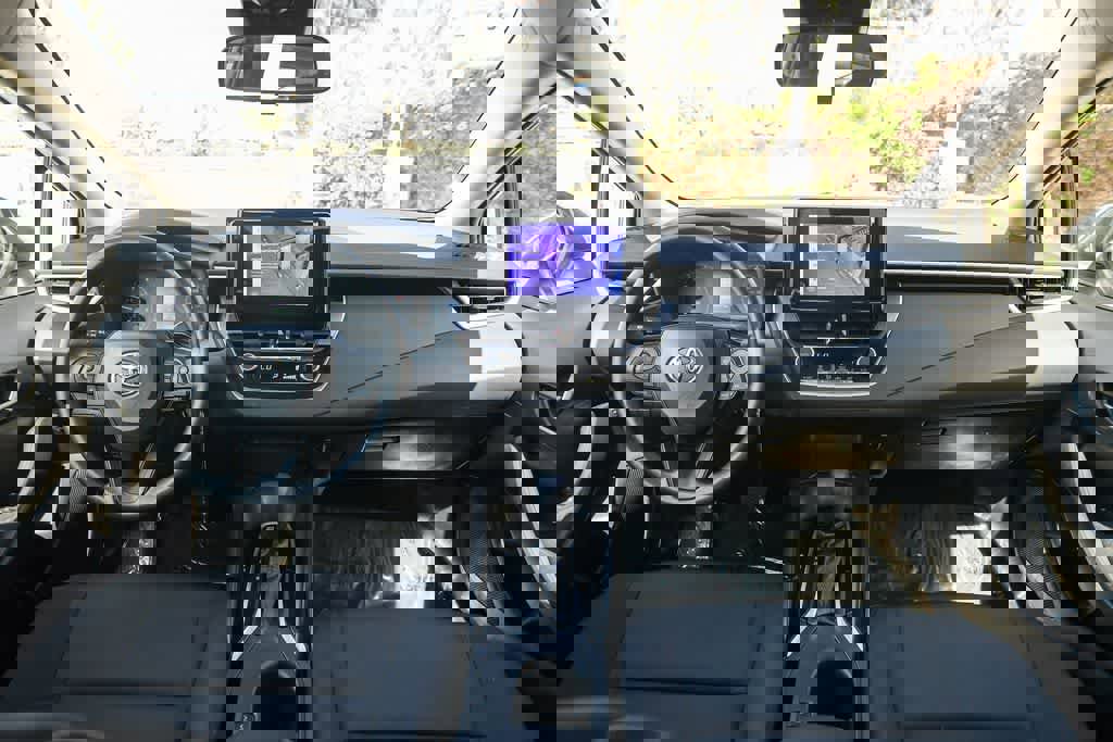 Used 2023 Toyota Corolla LE w/ Carpet Mat Package (TMS) image 14