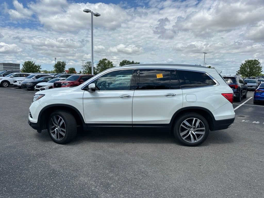 Used 2017 Honda Pilot Touring image 9