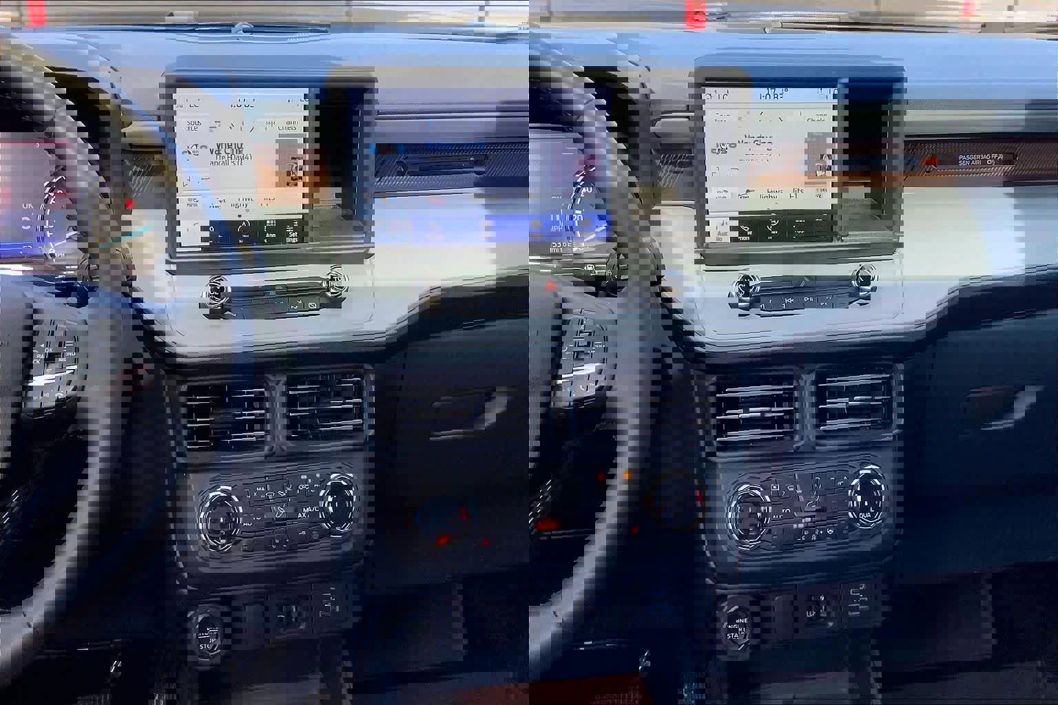 Certified 2024 Ford Maverick Lariat image 7