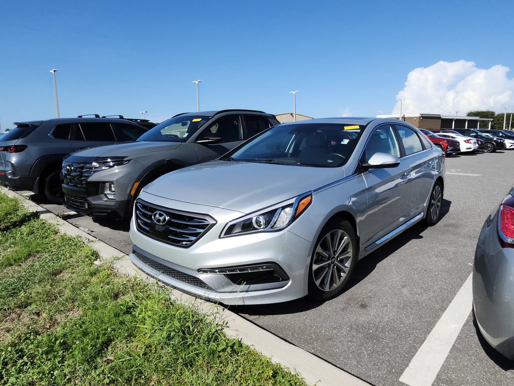 Used 2017 Hyundai Sonata Limited w/ Ultimate Package 04 FWD image 5