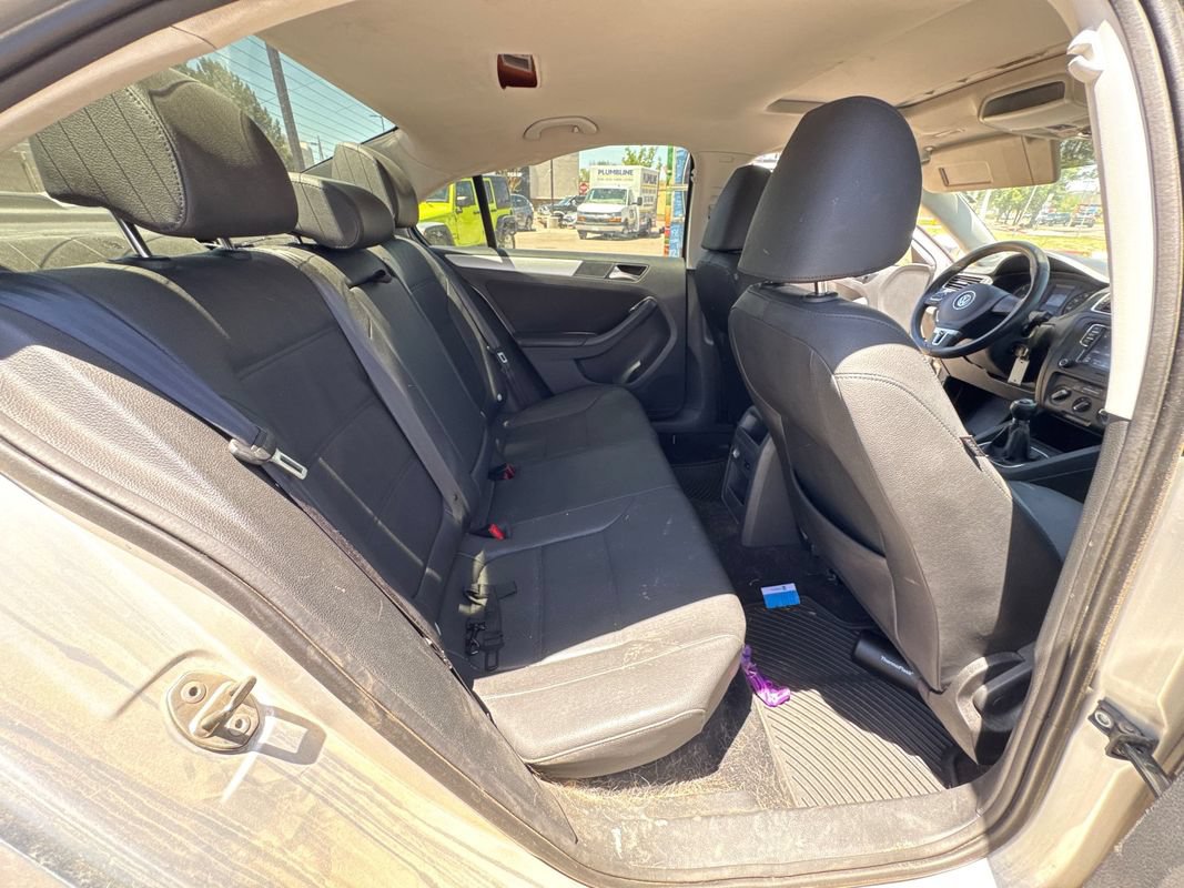 Used 2011 Volkswagen Jetta TDI FWD image 13