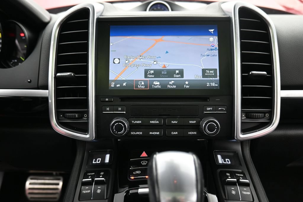 Used 2018 Porsche Cayenne S AWD/4WD image 13