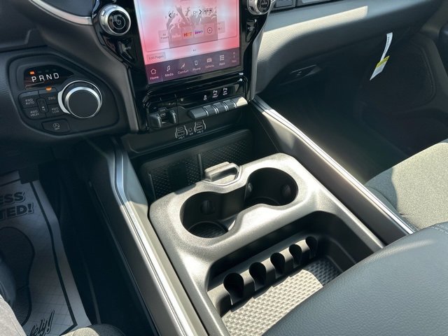 New 2026 RAM 1500 4x4 Crew Cab image 22