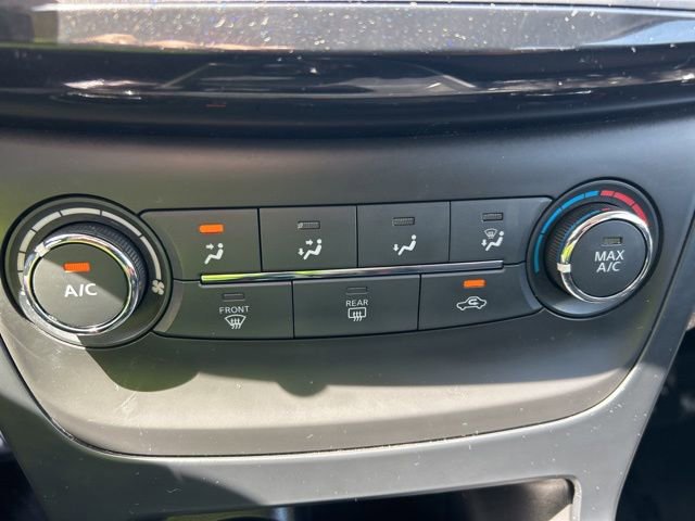 Used 2019 Nissan Sentra S w/ Appearance Package FWD image 16