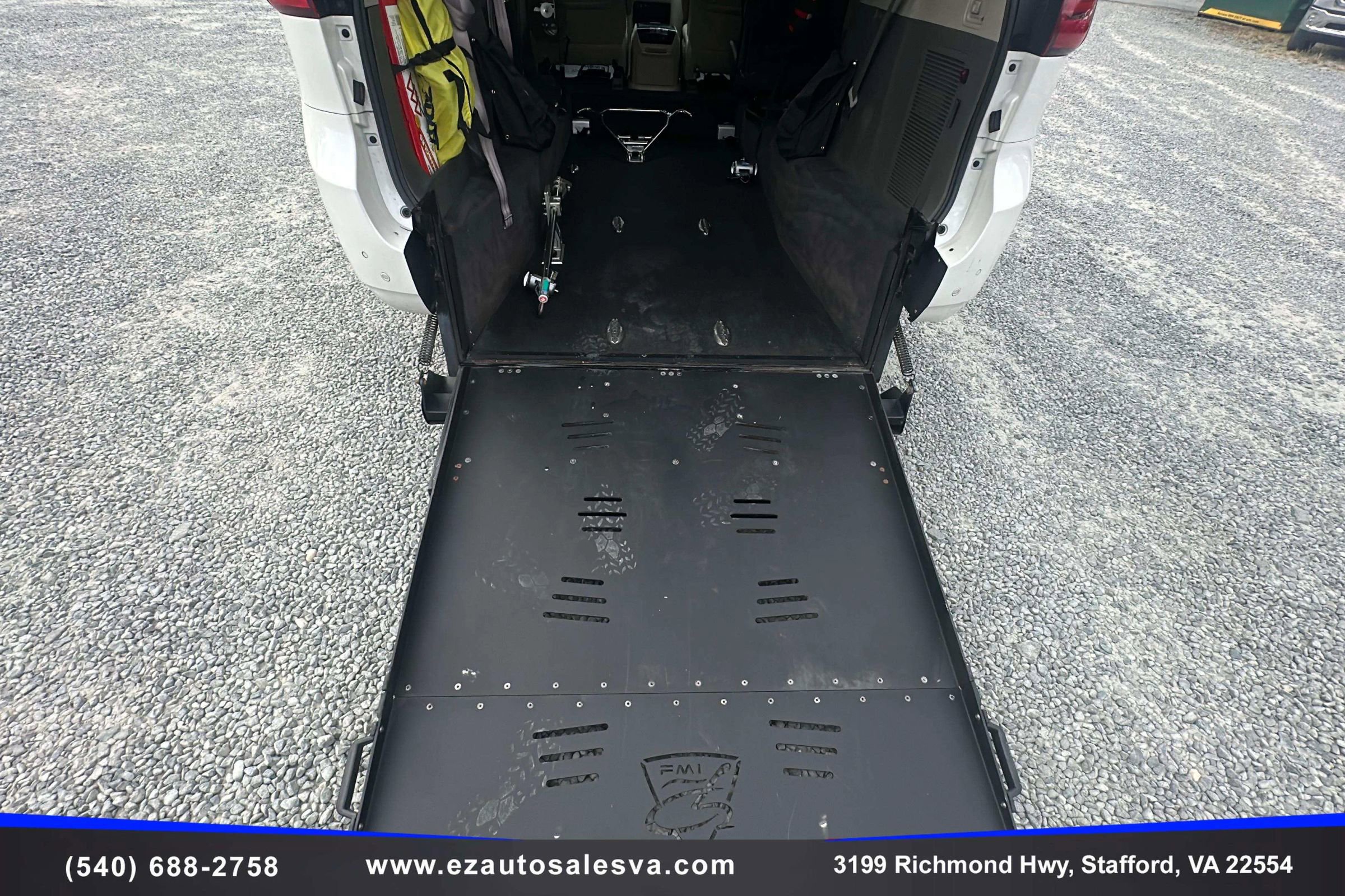 Used 2020 Toyota Sienna XLE image 16