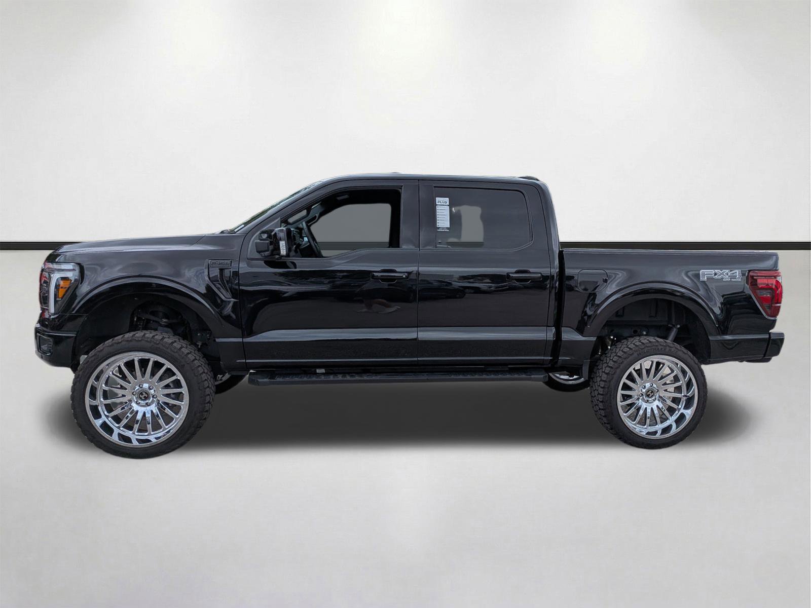 Used 2025 Ford F150 Lariat w/ Equipment Group 501A Mid image 7