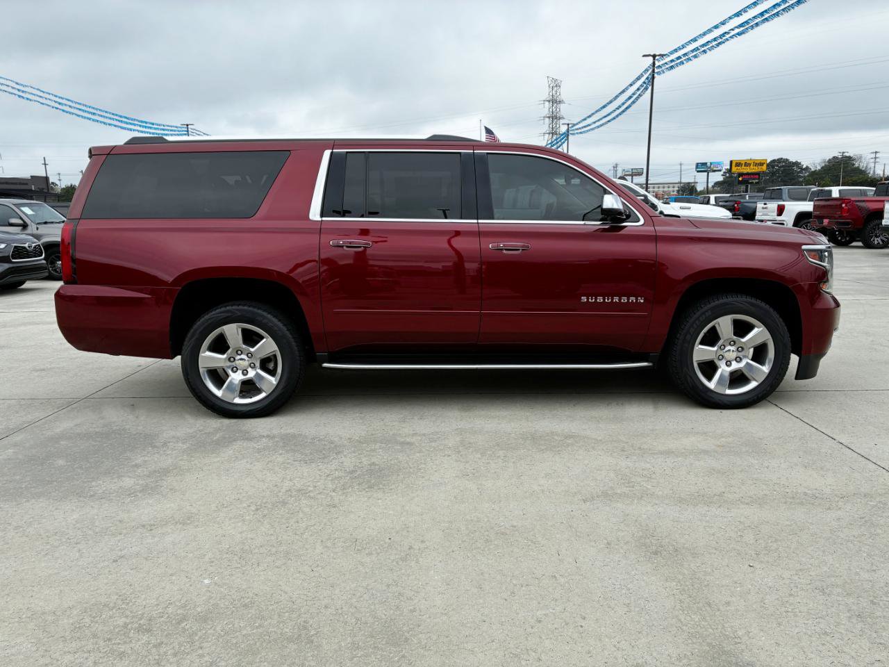 Used 2020 Chevrolet Suburban Premier RWD image 5