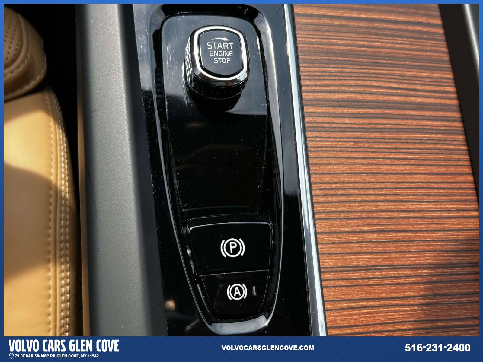 Used 2024 Volvo XC60 B5 Ultimate AWD/4WD image 28