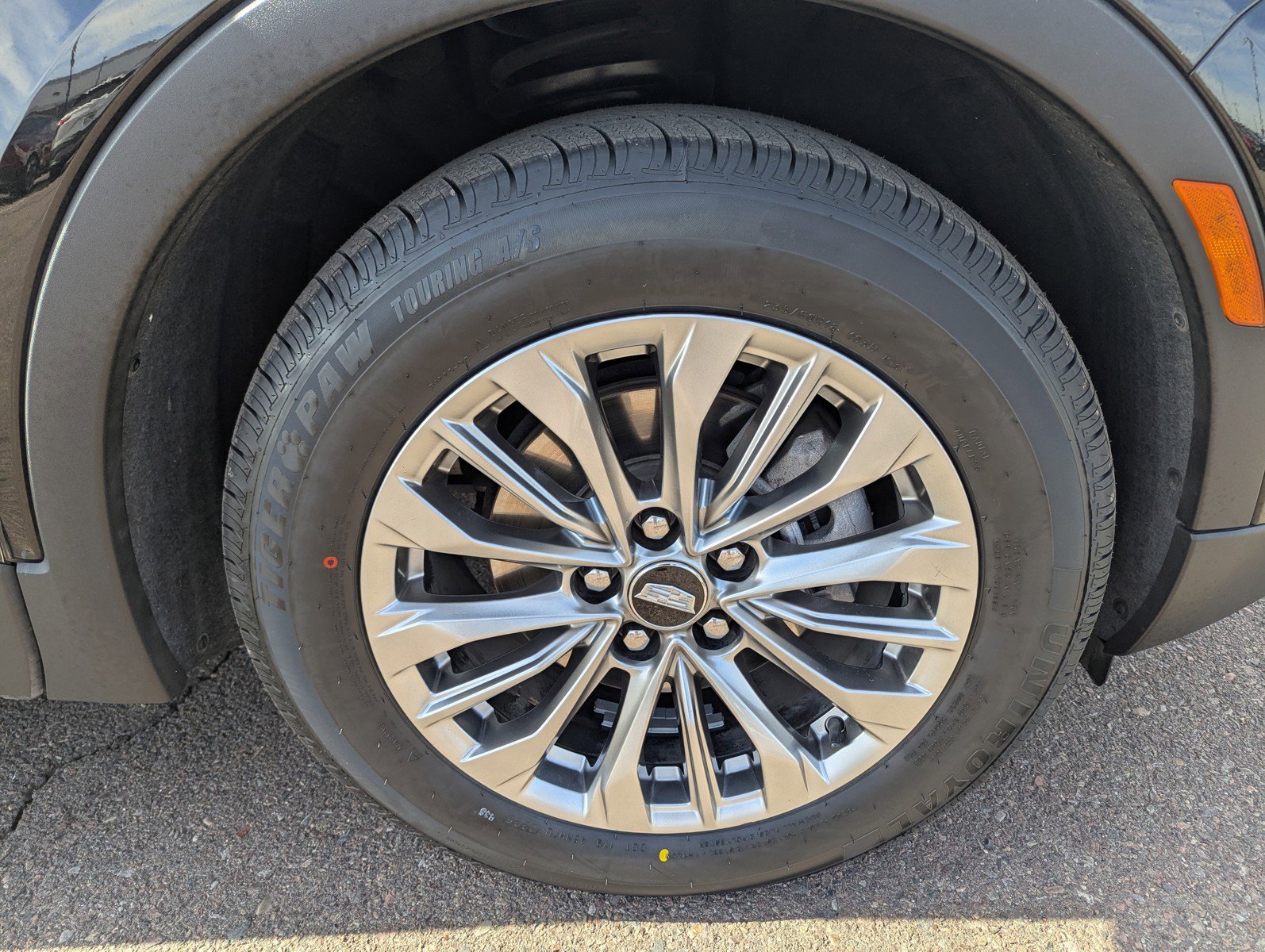 Certified 2024 Cadillac XT4 Premium Luxury image 9