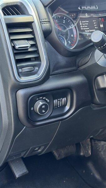 Used 2023 RAM 2500 Laramie AWD/4WD image 12