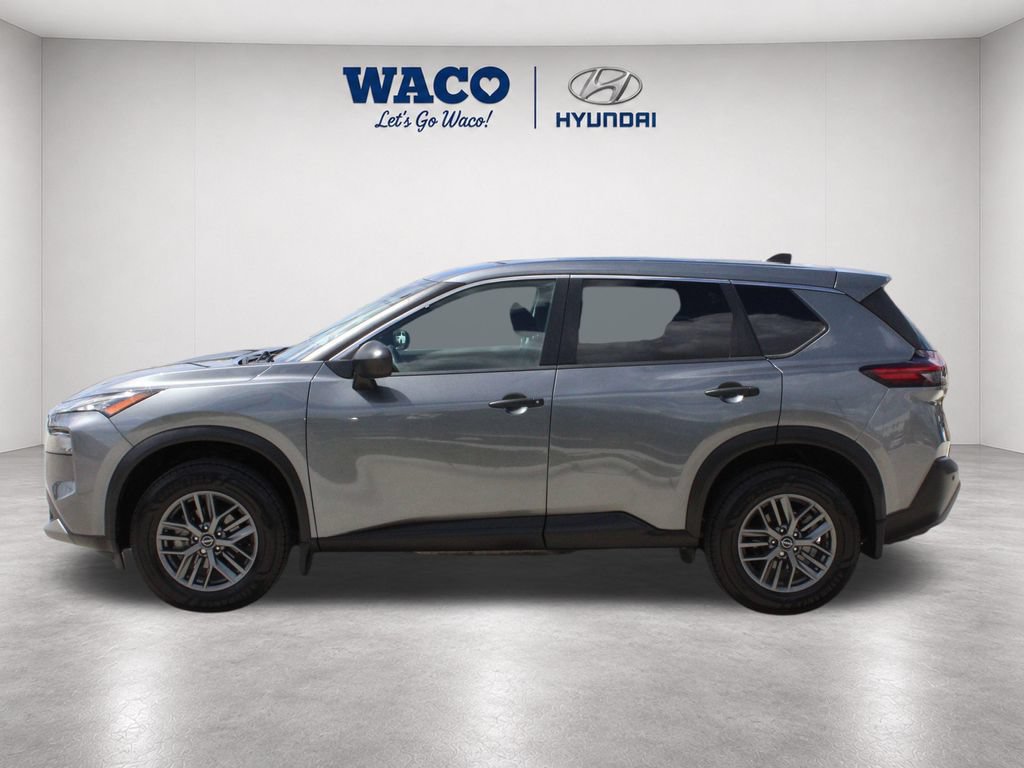 Used 2023 Nissan Rogue SV w/ SV Premium B Package FWD image 4