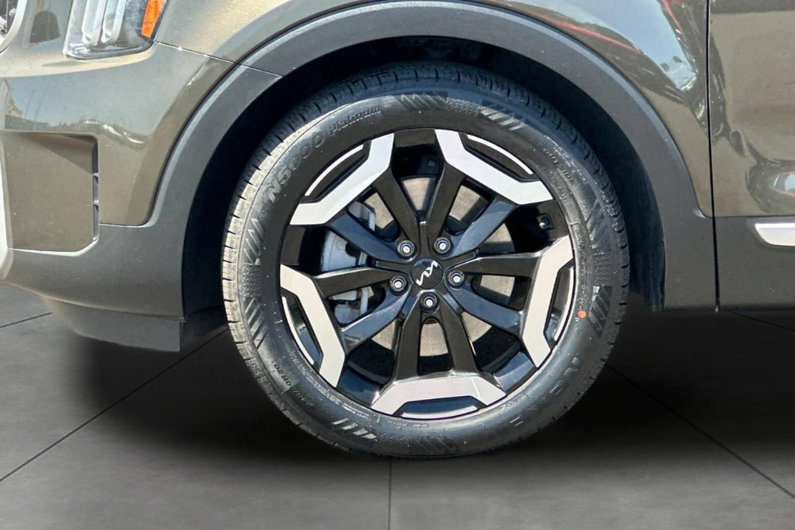Used 2024 Kia Telluride S w/ S Sunroof Package AWD/4WD image 32