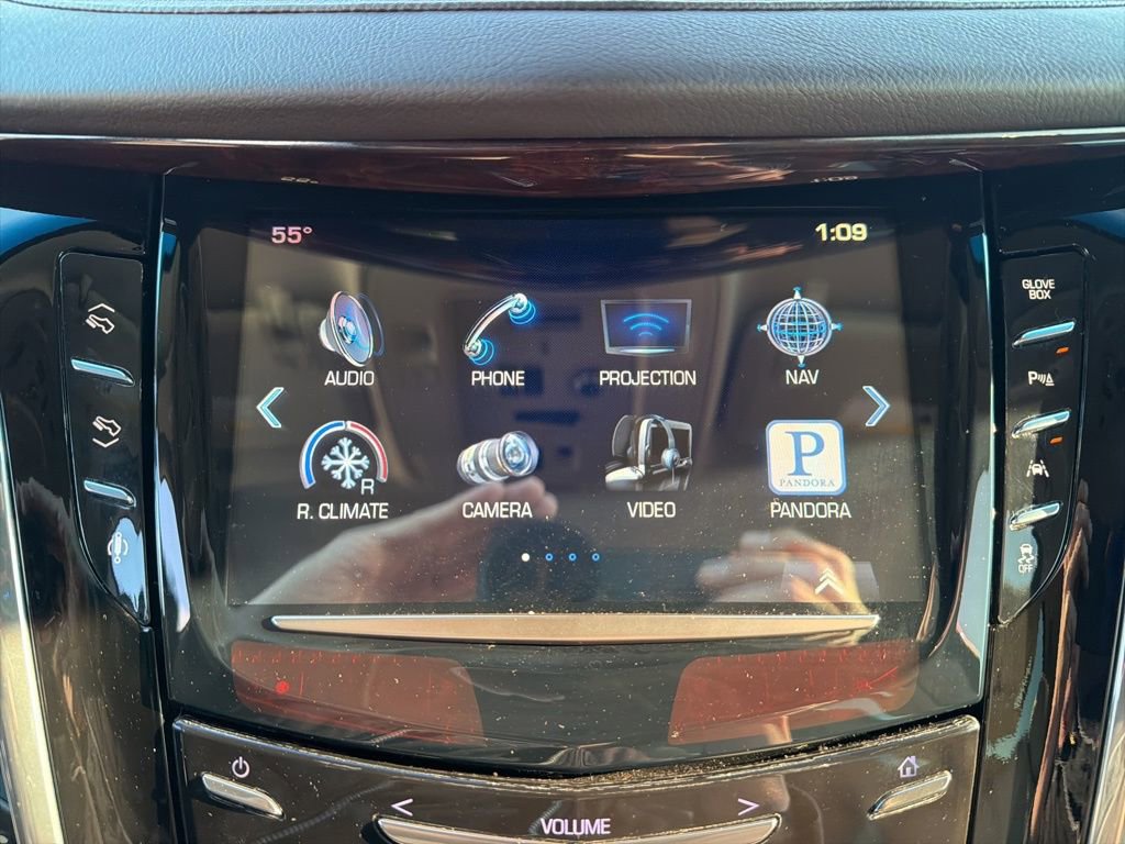 Used 2016 Cadillac Escalade Luxury image 47