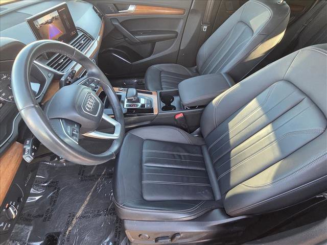 Used 2023 Audi Q5 2.0T Premium w/ Convenience Package image 15