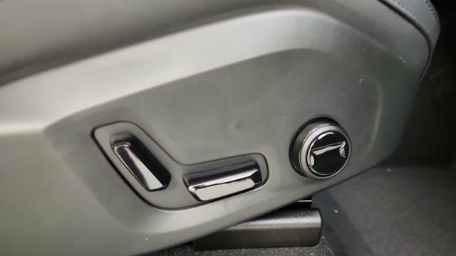 New 2026 Volvo XC90 B5 Core AWD/4WD image 37