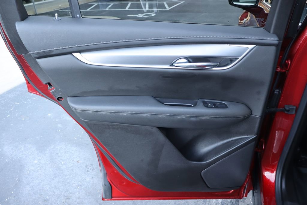 Used 2024 Cadillac XT6 Luxury w/ LPO, Floor Liner Package AWD/4WD image 32