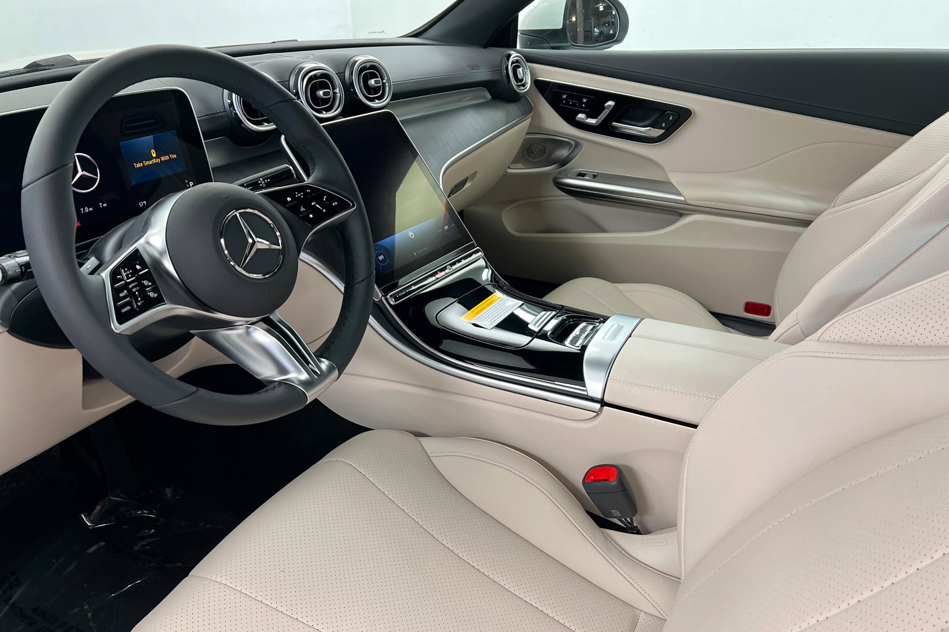 New 2026 Mercedes-Benz CLE 300 4MATIC Cabriolet image 15
