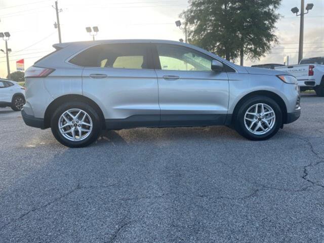 Used 2024 Ford Edge SEL image 8