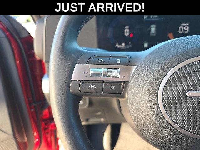 Certified 2025 Hyundai Kona SEL FWD image 11