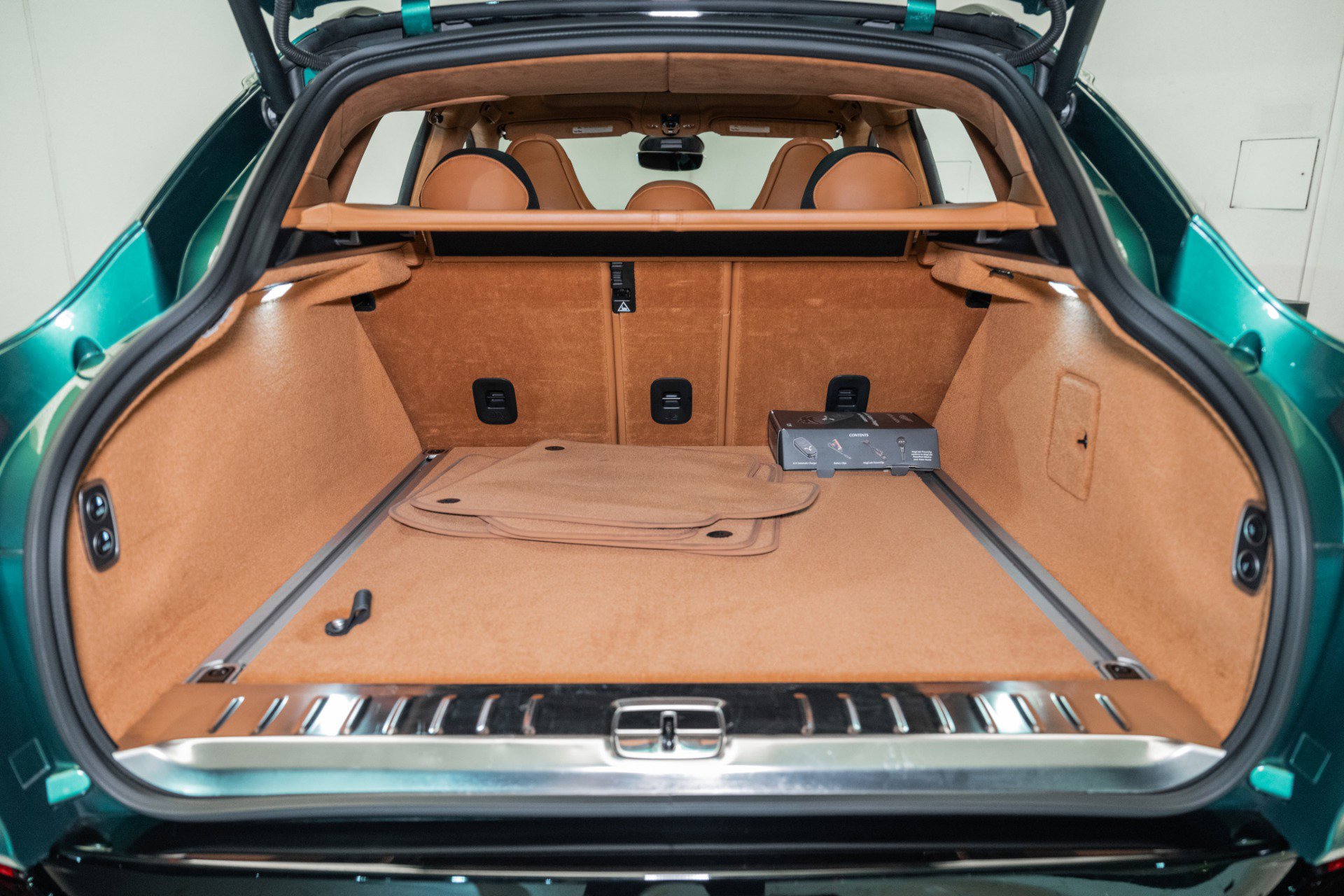 Used 2023 Aston Martin DBX 707 image 54