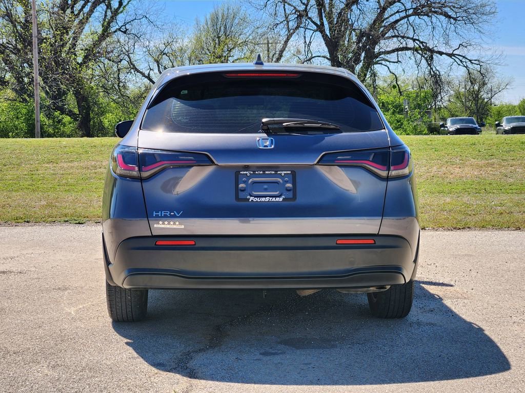 Used 2023 Honda HR-V LX image 6