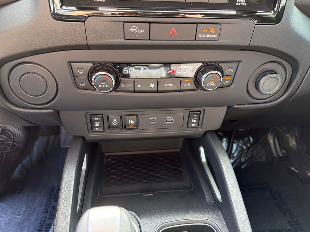 Used 2024 Nissan Frontier SV w/ SV Convenience Package image 28