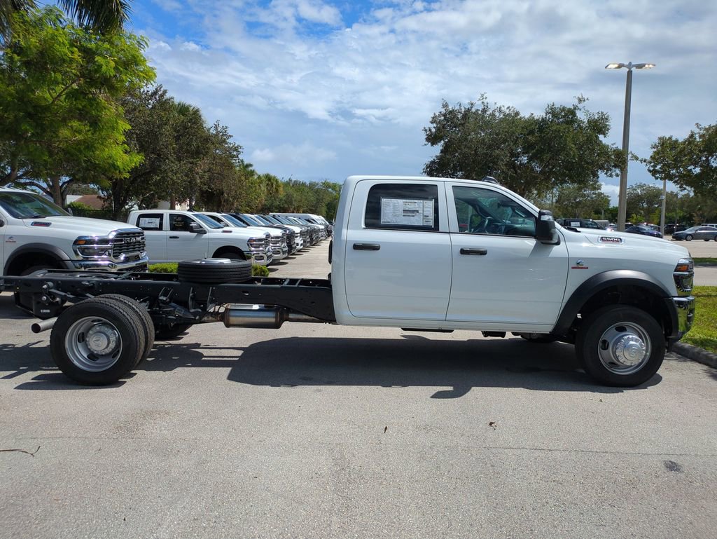 New 2026 RAM 5500 Tradesman w/ Chrome Appearance Group image 4