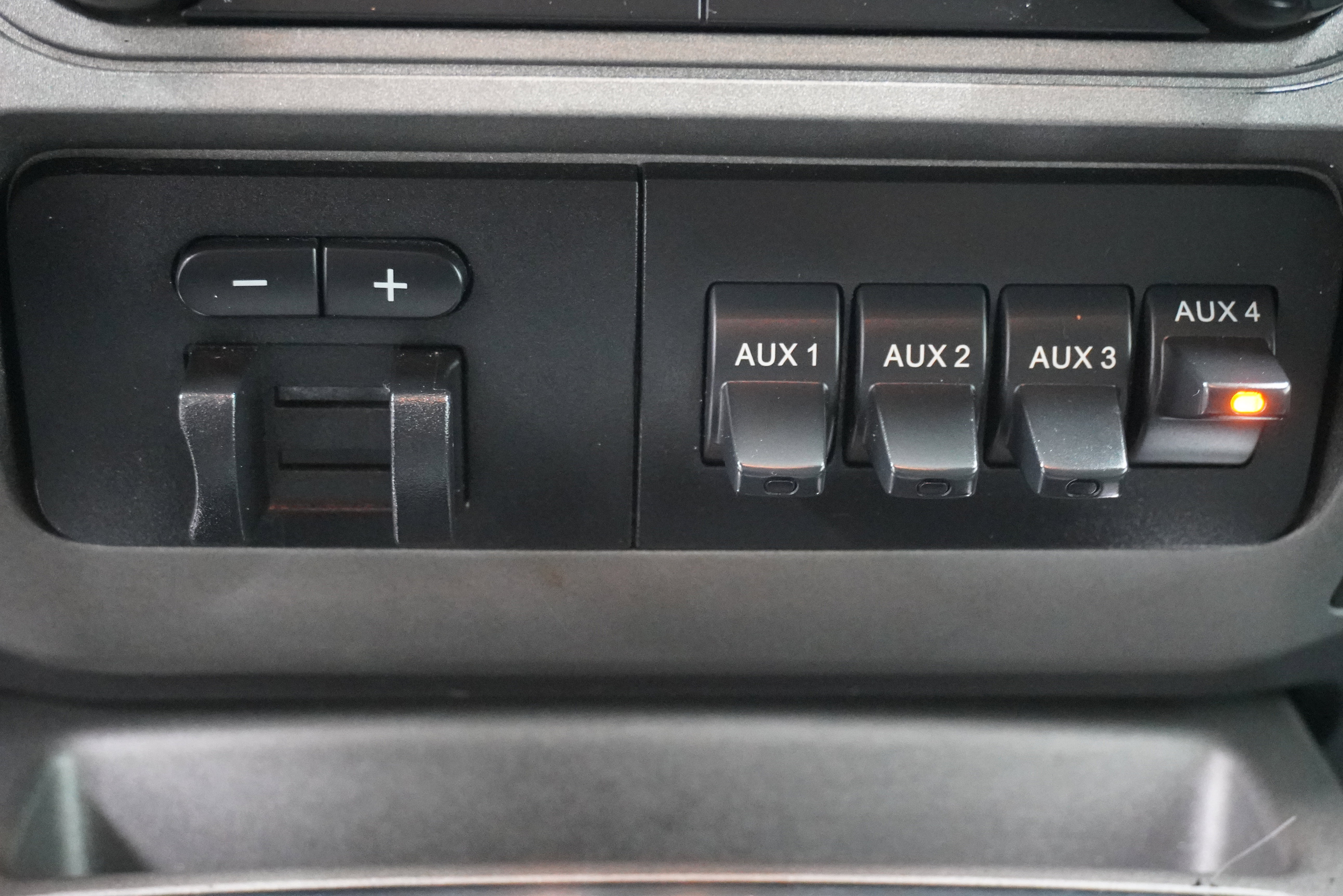 Used 2012 Ford F250 XLT w/ XLT Interior Pkg AWD/4WD image 13