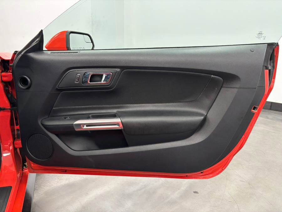 Used 2015 Ford Mustang GT w/ GT Performance Package image 28